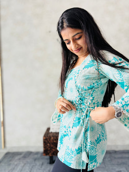Dori Bloom Kurti