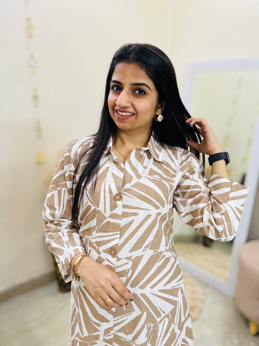 Sand and Snow Kurta Set