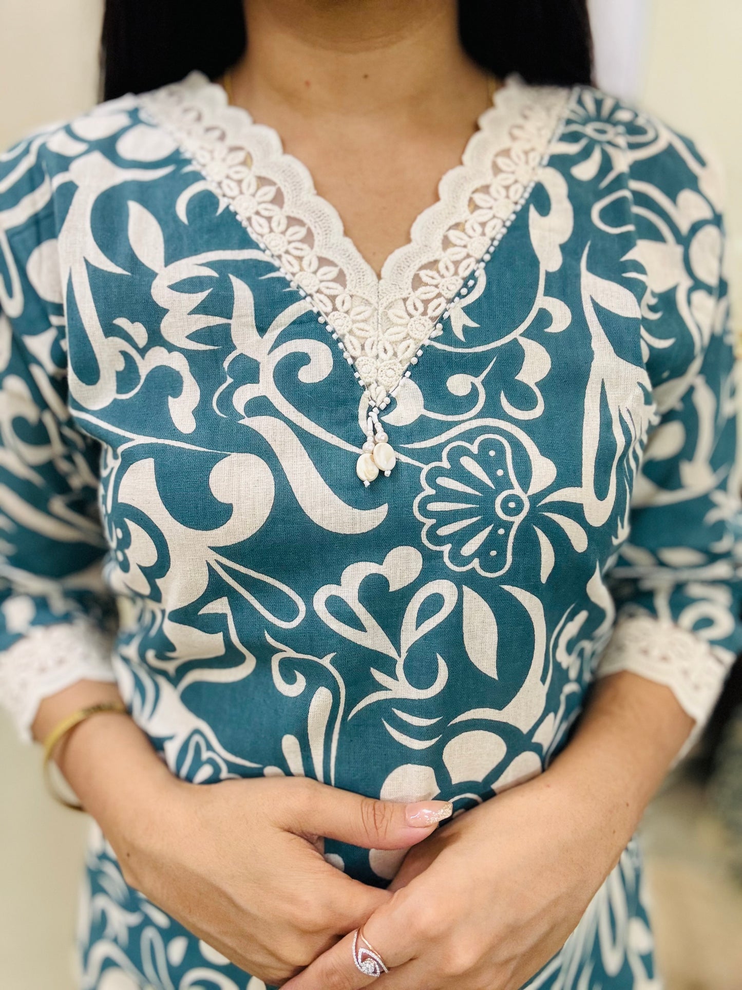 Mehfil Kurti