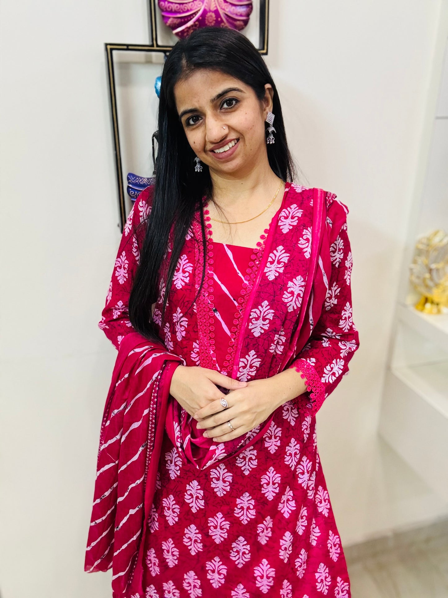 Gulabi Nazakat Suit Set